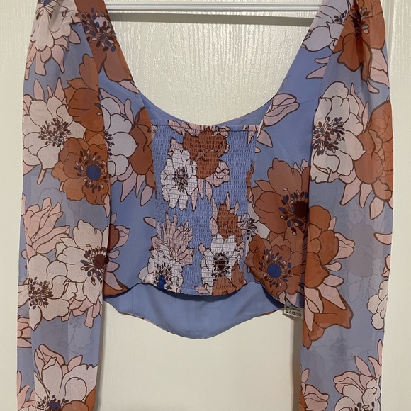 NWOT Aritzia - Wilfred Grace Top - Picture 3 of 4
